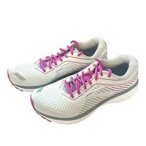 Brooks White Silver Magenta Womans Ghost 12